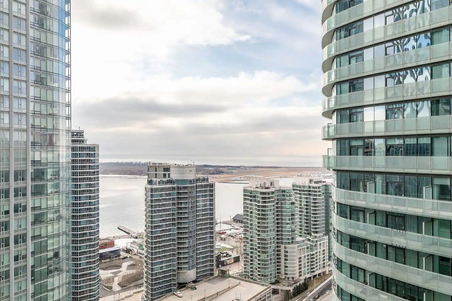 Furnished Housing in Moncton, NB 4 3bdr24