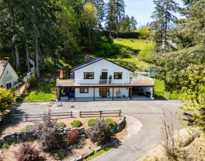 Spacious 1 bed in serene but convenient location in Duncan, BC