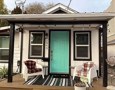 Quiet Furnished 1BR Suite | 10 Min to Hospital | Walk to Okanagan Lake | Ideal for Travel Nurses