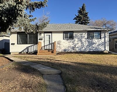 Cozy 2 bedroom 2 bathroom basement suite with ensuite