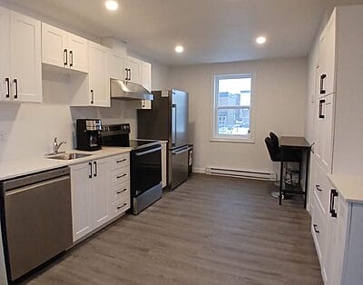 Monthly Furnished Housing for Travel Nurses in Canada 20 Furnished 1BR Main Floor Suite in Hull | All-Inclusive | Near Hull Hospital