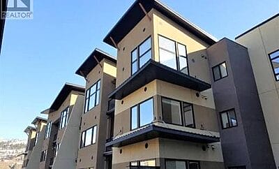 Furnished Room + Private Bath | 6 Min to PRH- Penticton